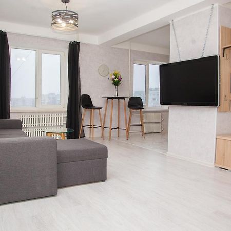 2 Rooms Luxury Apartment On Shkilna 34 Street Zaporizhia Eksteriør billede