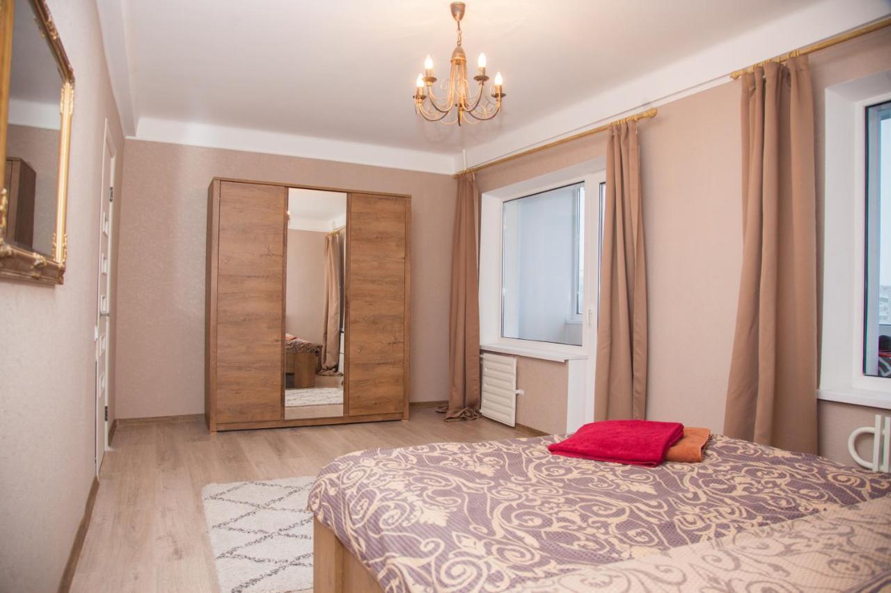 2 Rooms Luxury Apartment On Shkilna 34 Street Zaporizhia Eksteriør billede