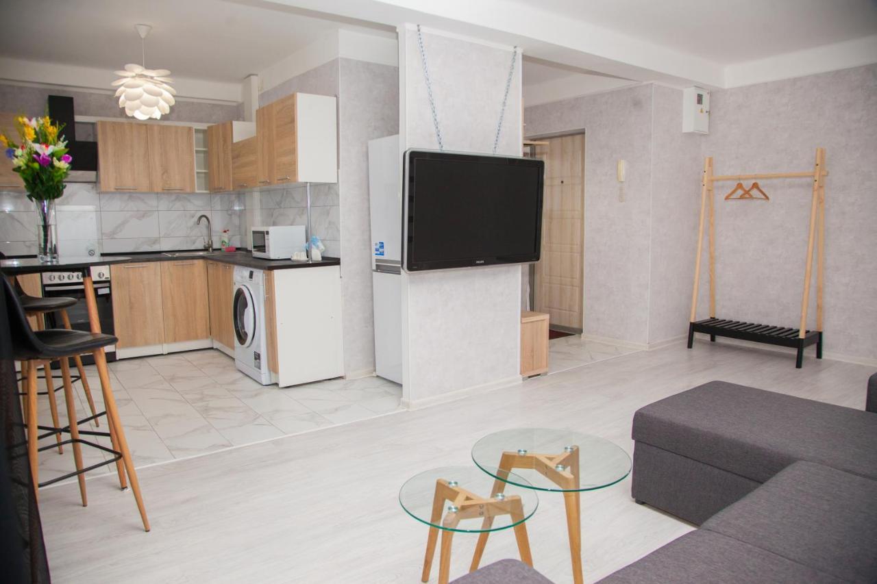 2 Rooms Luxury Apartment On Shkilna 34 Street Zaporizhia Eksteriør billede